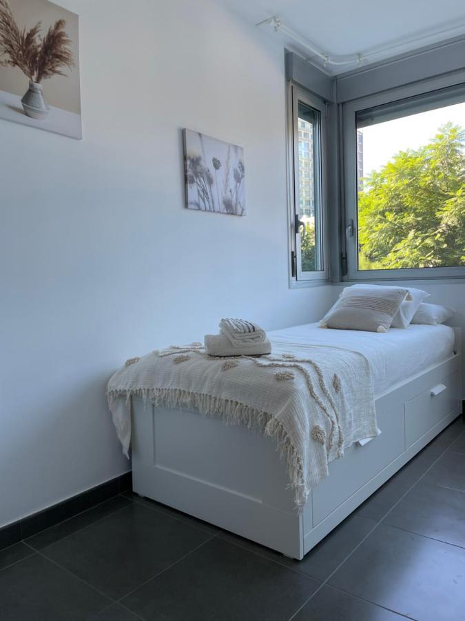 Standing Apartment Barcelona Forum Sant Adrià de Besòs Eksteriør billede