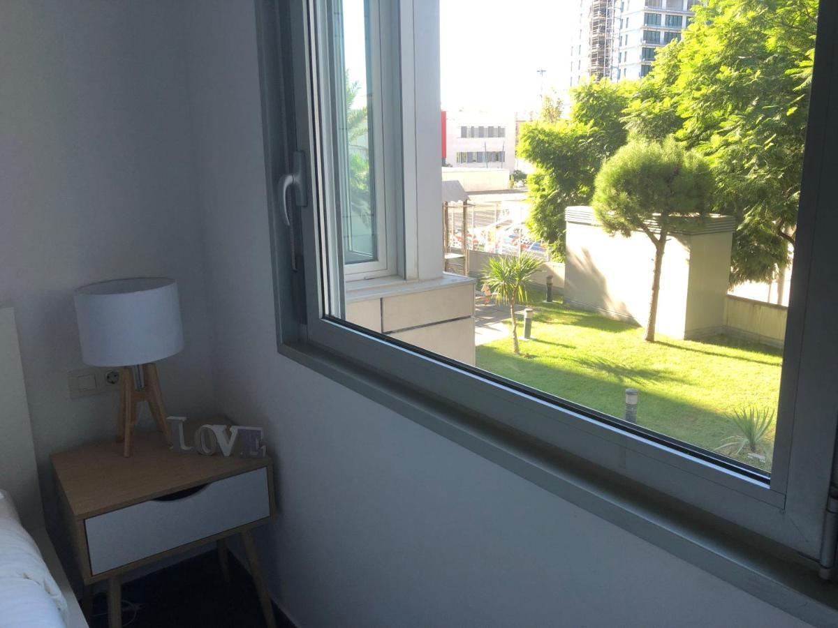 Standing Apartment Barcelona Forum Sant Adrià de Besòs Eksteriør billede